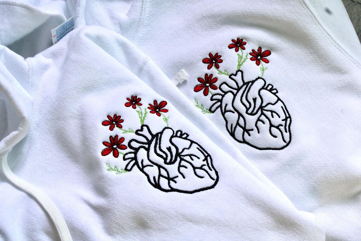 Outline hearts flores | Par de sudaderas