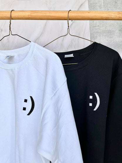 Smiley face (: | Par de sudaderas